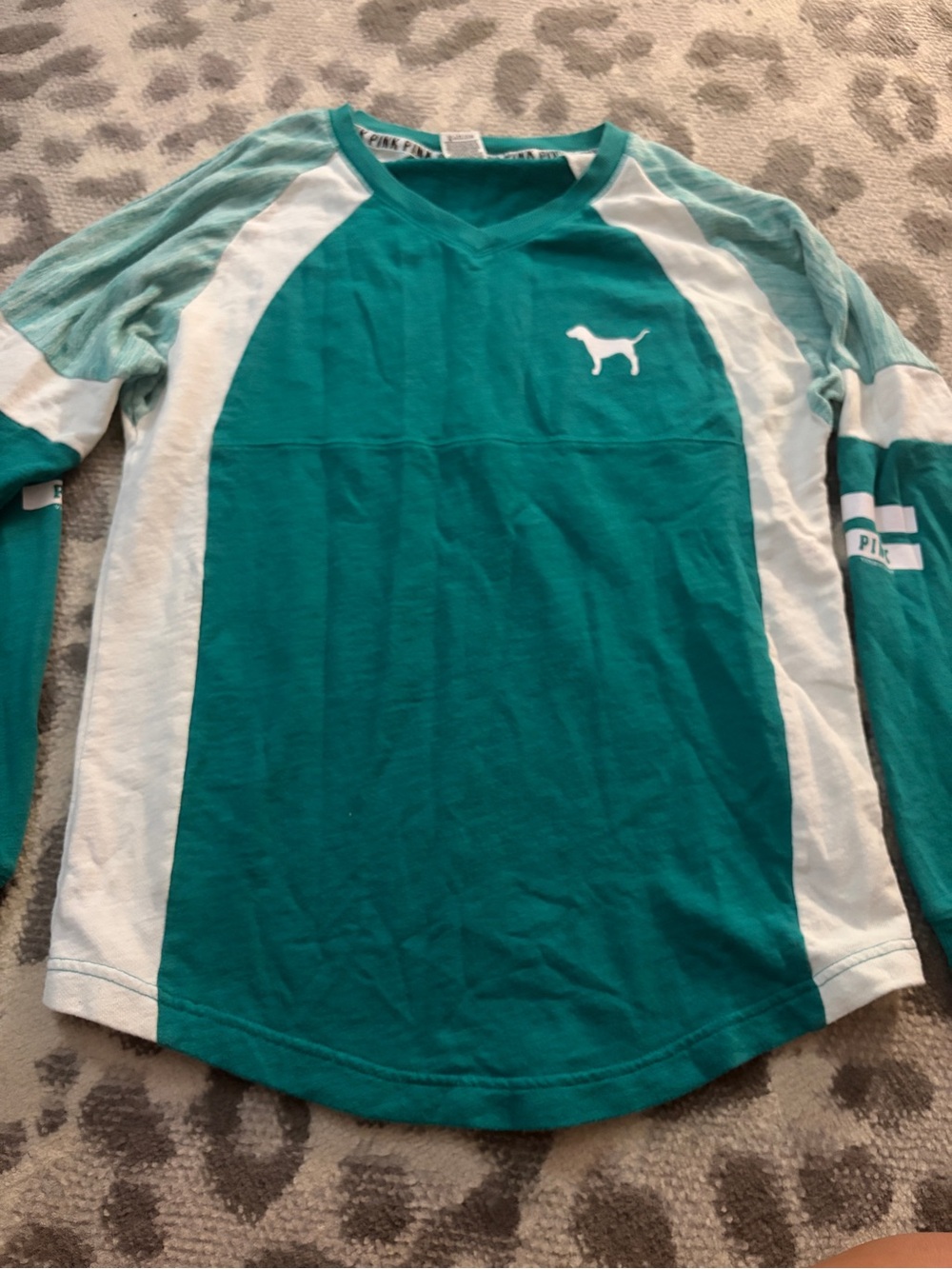 PINK Victoria's Secret Teal and White Long Sleeve V-Neck Tee